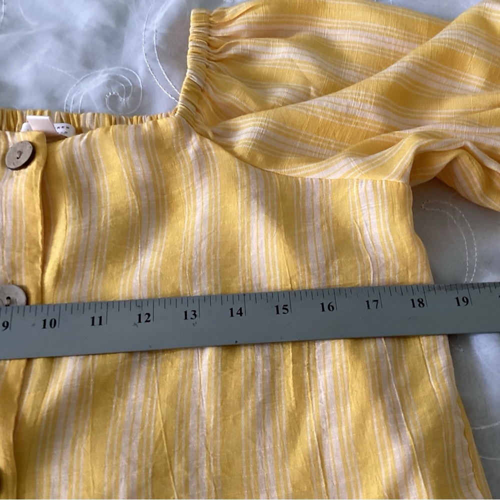Women's LC Lauren Conrad Button-Front Puff-Sleeve Top XS - Picture 3 of 6